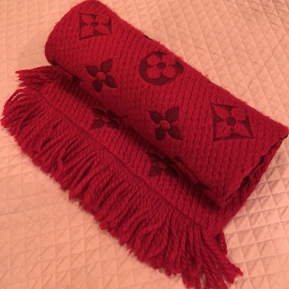 Louis Vuitton Logomania Knit Red Scarf - Picture 4 of 4